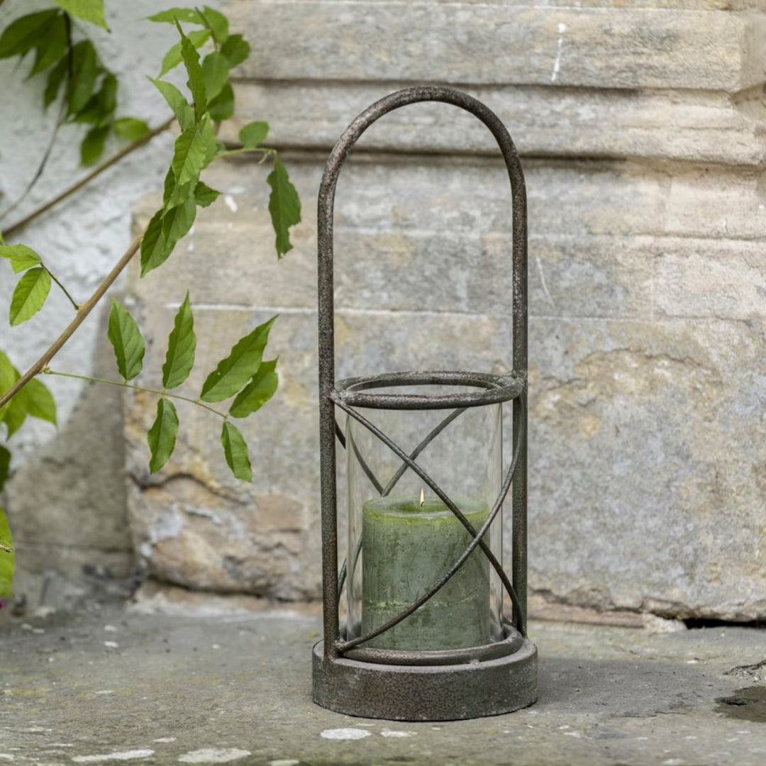 Grand Illusions Hurricane Lamp With Handle Small