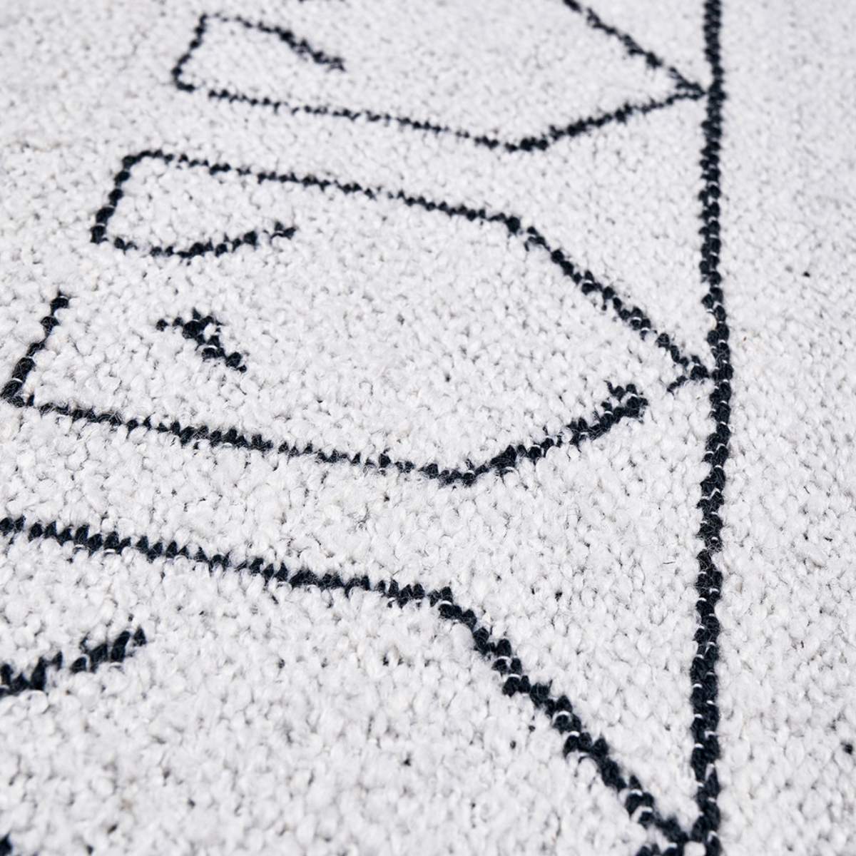Pacific Lifestyle Indoor Outdoor White and Black Greek Key Design Rug Large