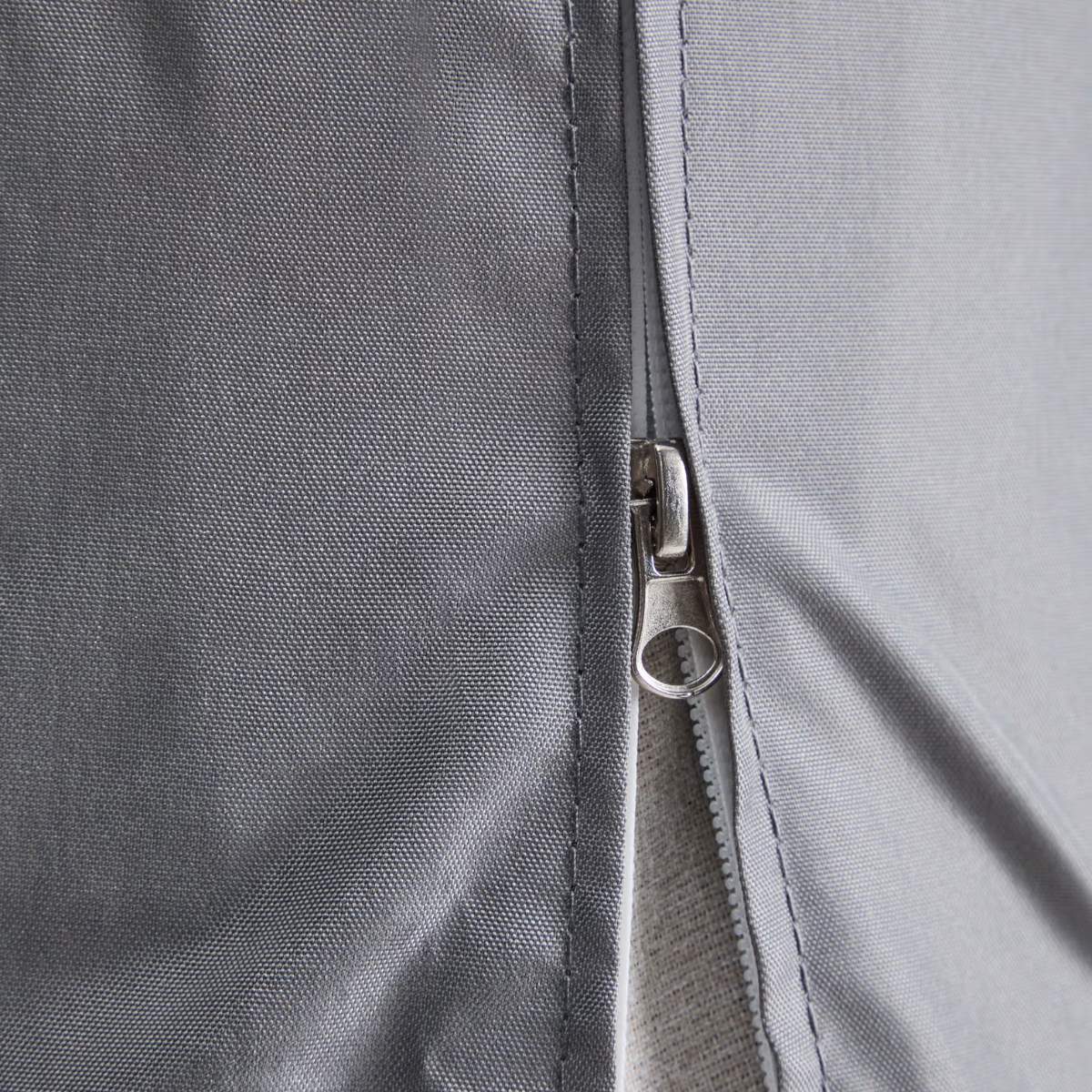 Kave Home Iria cover for outdoor furniture max. 220 x 55cm