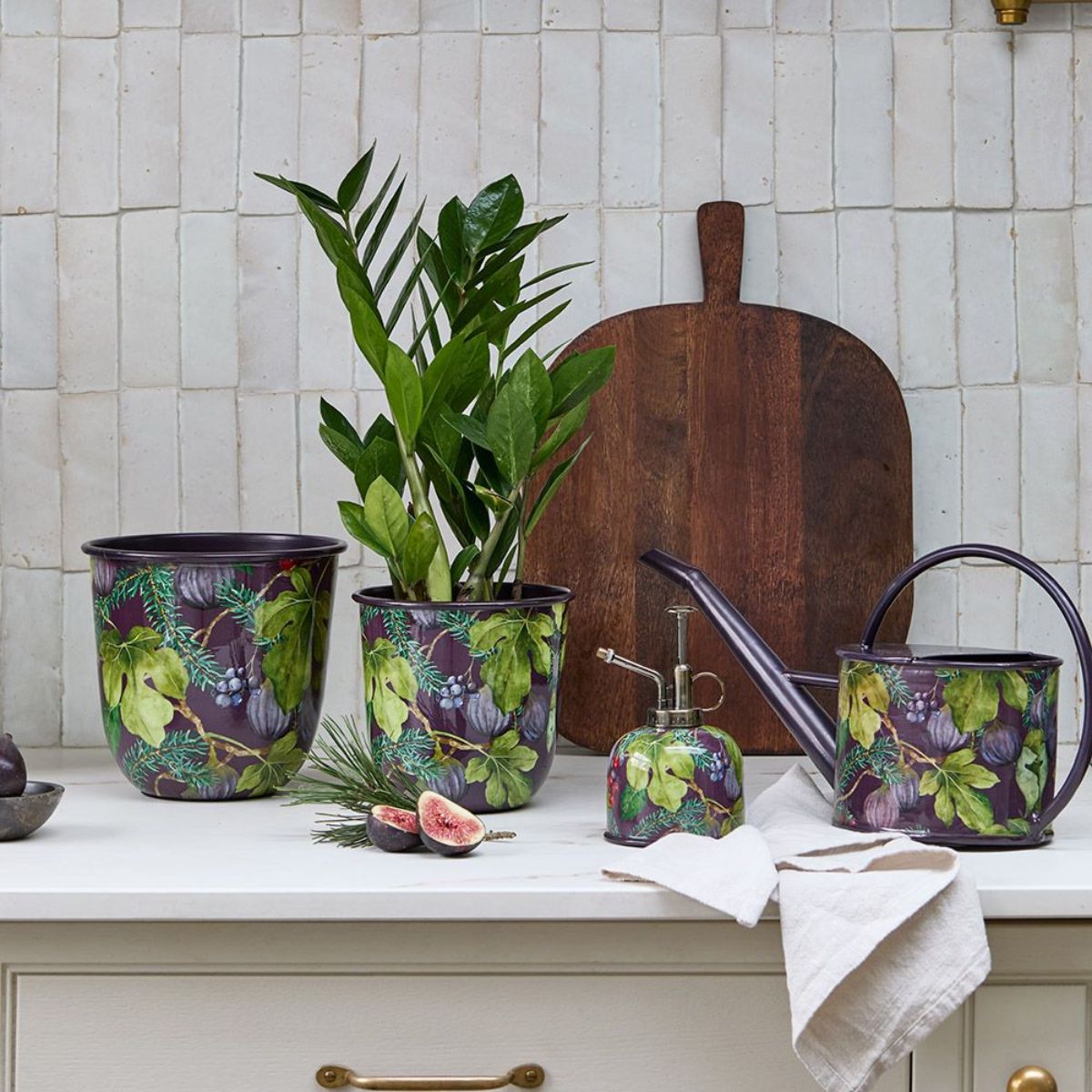 Ivyline Maisie Fig and Berry Metal Planter Set of 2