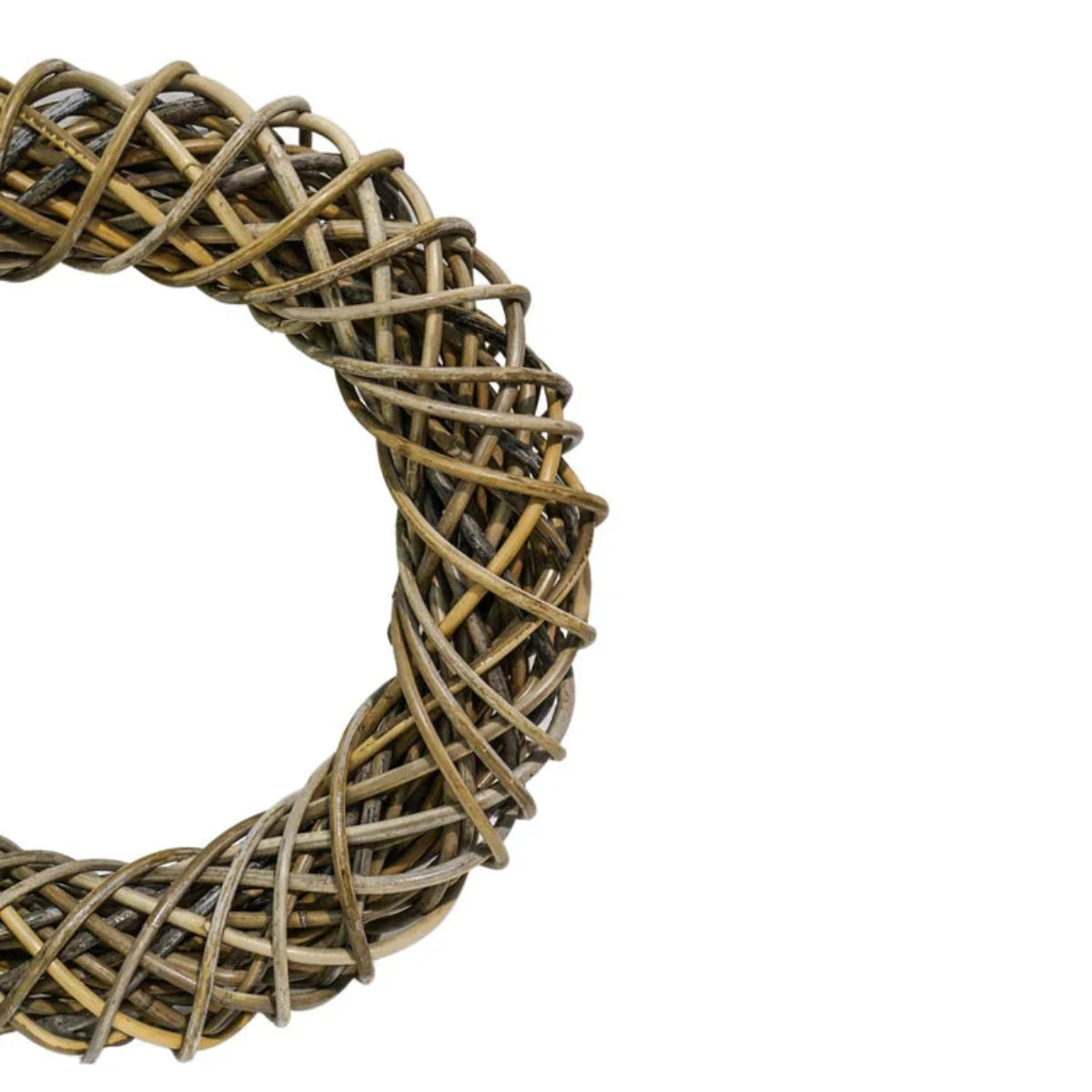 Ivyline Rattan Wreath 40cm lifestyle detail