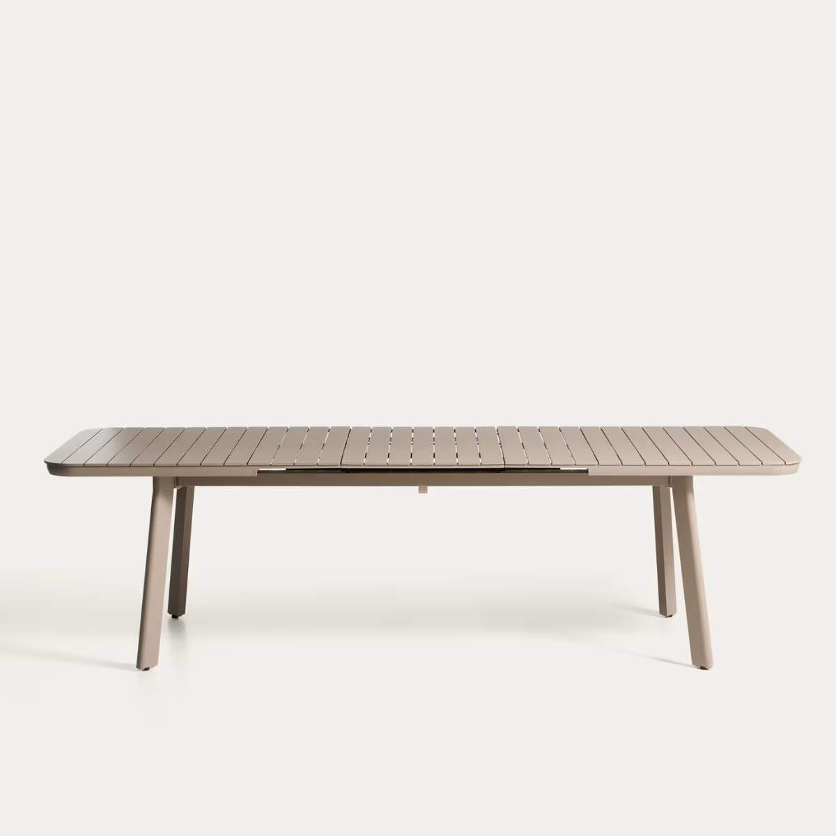 Kave Home Izola extendable outdoor table in aluminium with green finish 220 (280) x 100cm