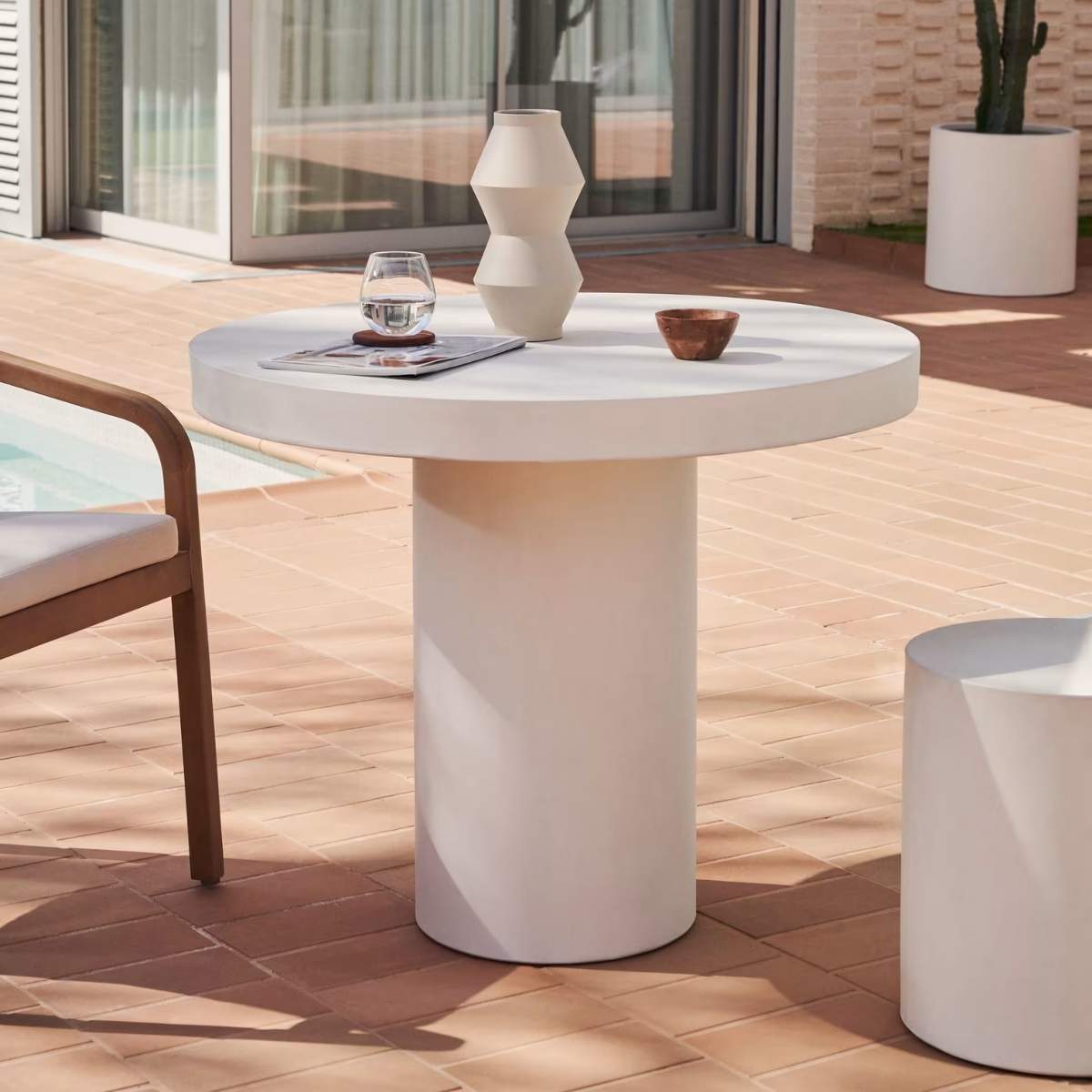 Kave Home Aiguablava Round Table In White Cement-Beaumonde