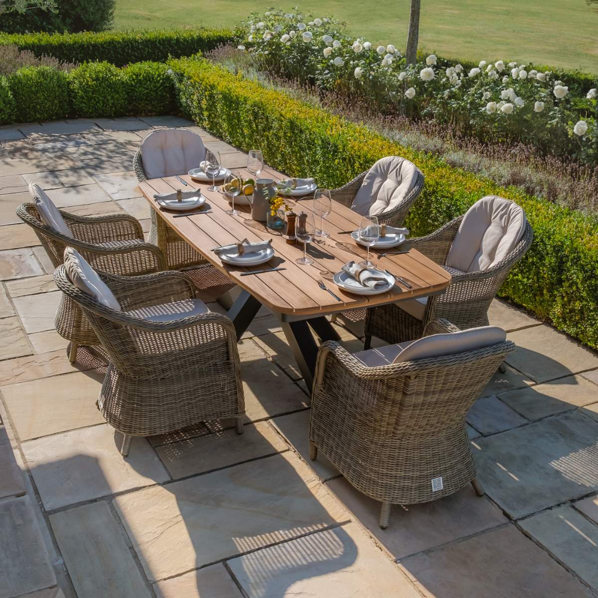 Maze - Jakarta Teak 6-8 Seat Oval Dining Table