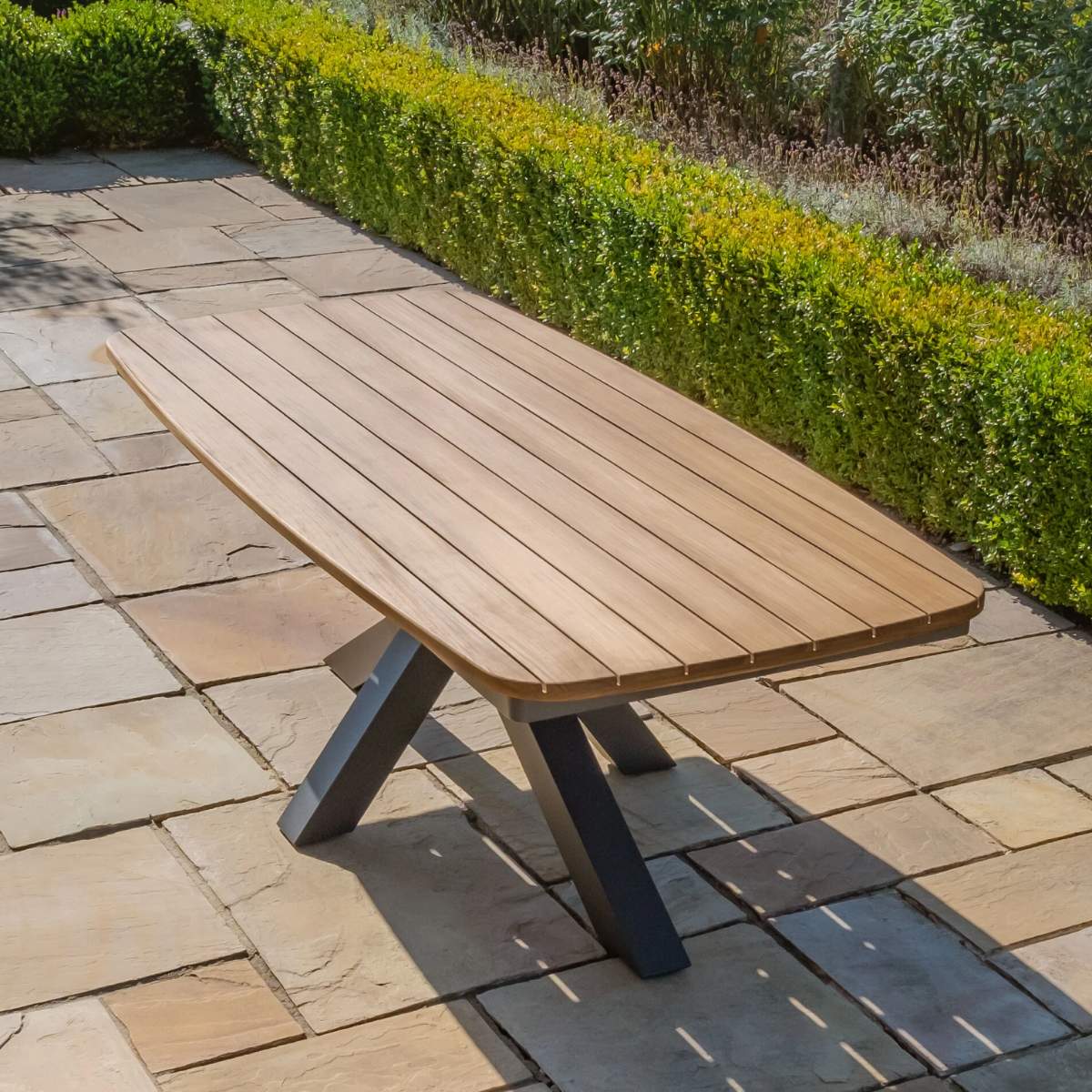 Maze - Jakarta Teak 6-8 Seat Oval Dining Table