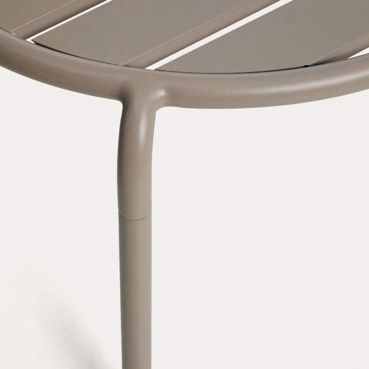 Kave Home Joncols outdoor side table in aluminium with taupe painted finish Ø 60cm