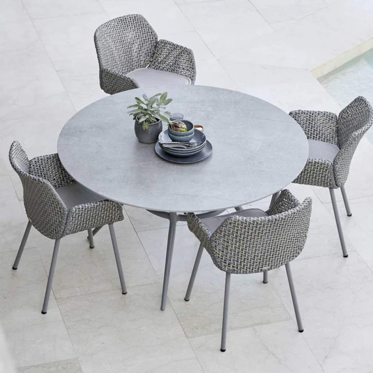 Cane-line Joy Dining Table, Dia. 144 cm