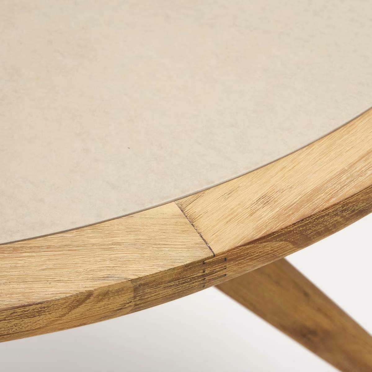 Kave Home Julieta round table in polycement and solid acacia wood Ø 120 cm FSC 100%