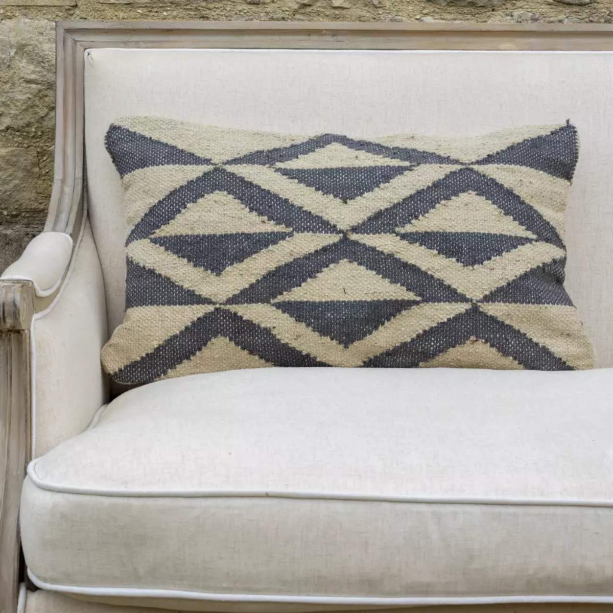 Grand Illusions Jute Cushion Kariba