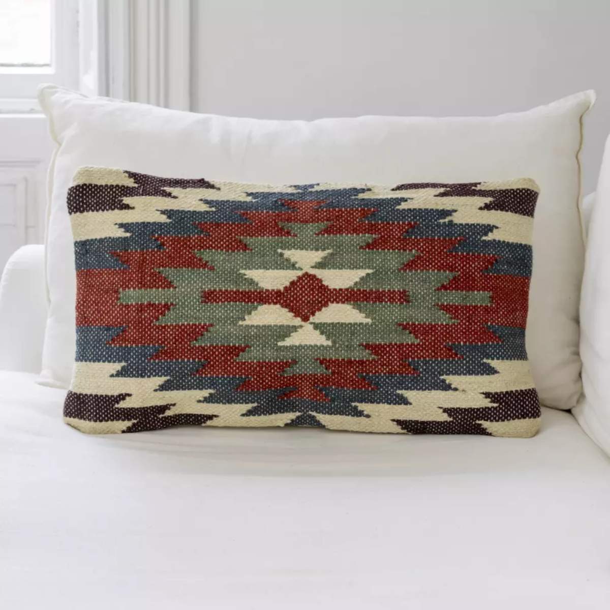 Grand Illusions Jute Cushion Vango