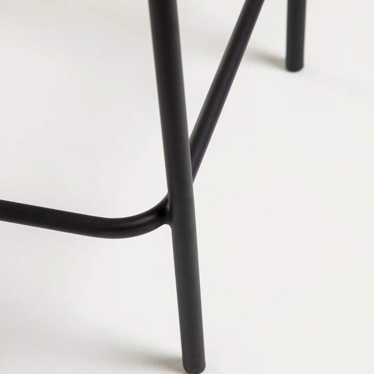 Kave Home Lambton stackable stool in brown rope and black finish steel, 62 cm