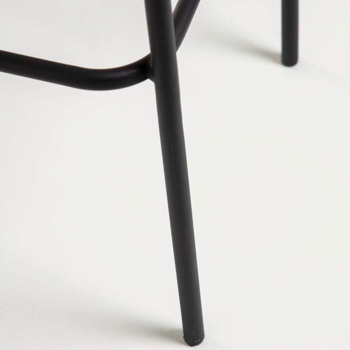 Kave Home Lambton stackable stool in brown rope and black finish steel 74 cm