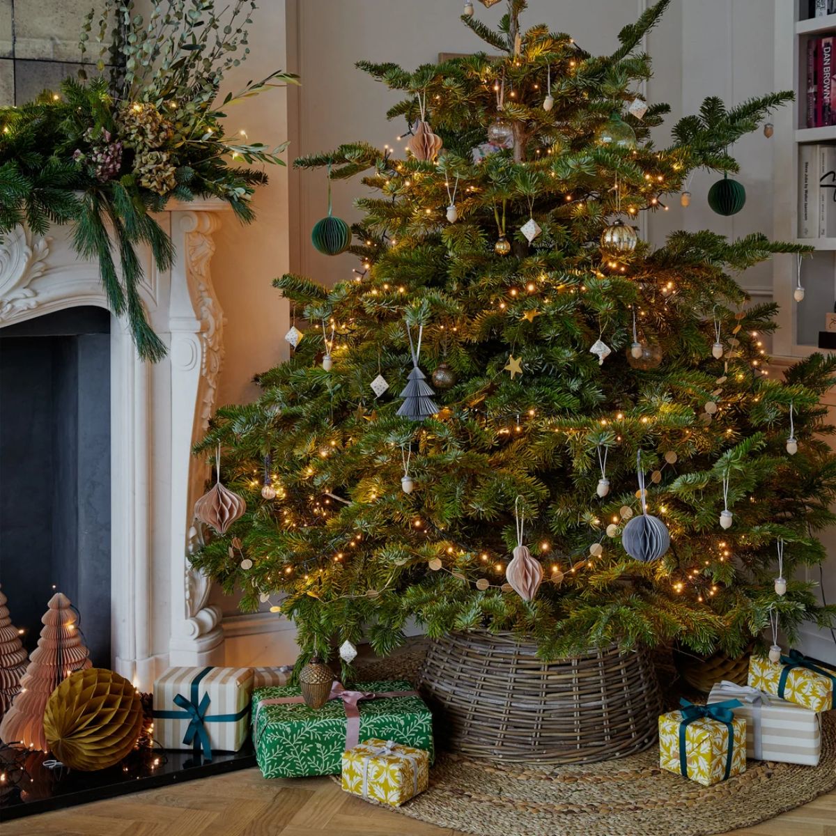 Ivyline Wicker Tree Skirt Round Natural H20cm D50cm