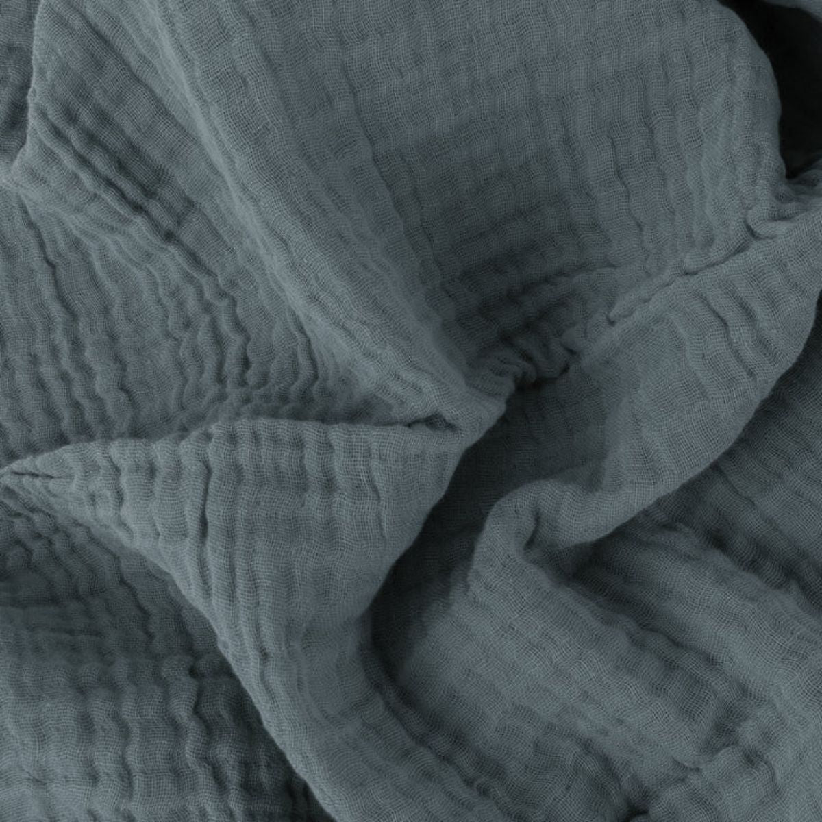 Riva Home Lark Muslin Cotton Throw Dusk