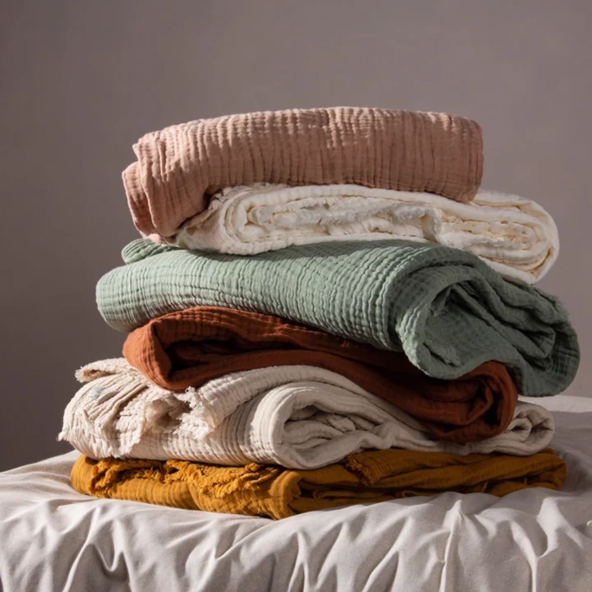 Riva Home Lark Muslin Cotton Throw Natural