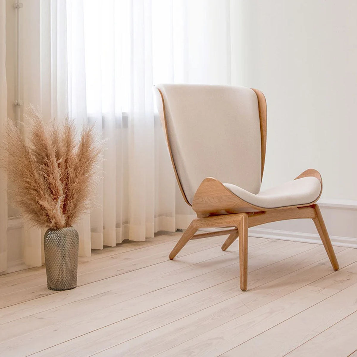Umage The Reader Wing Chair