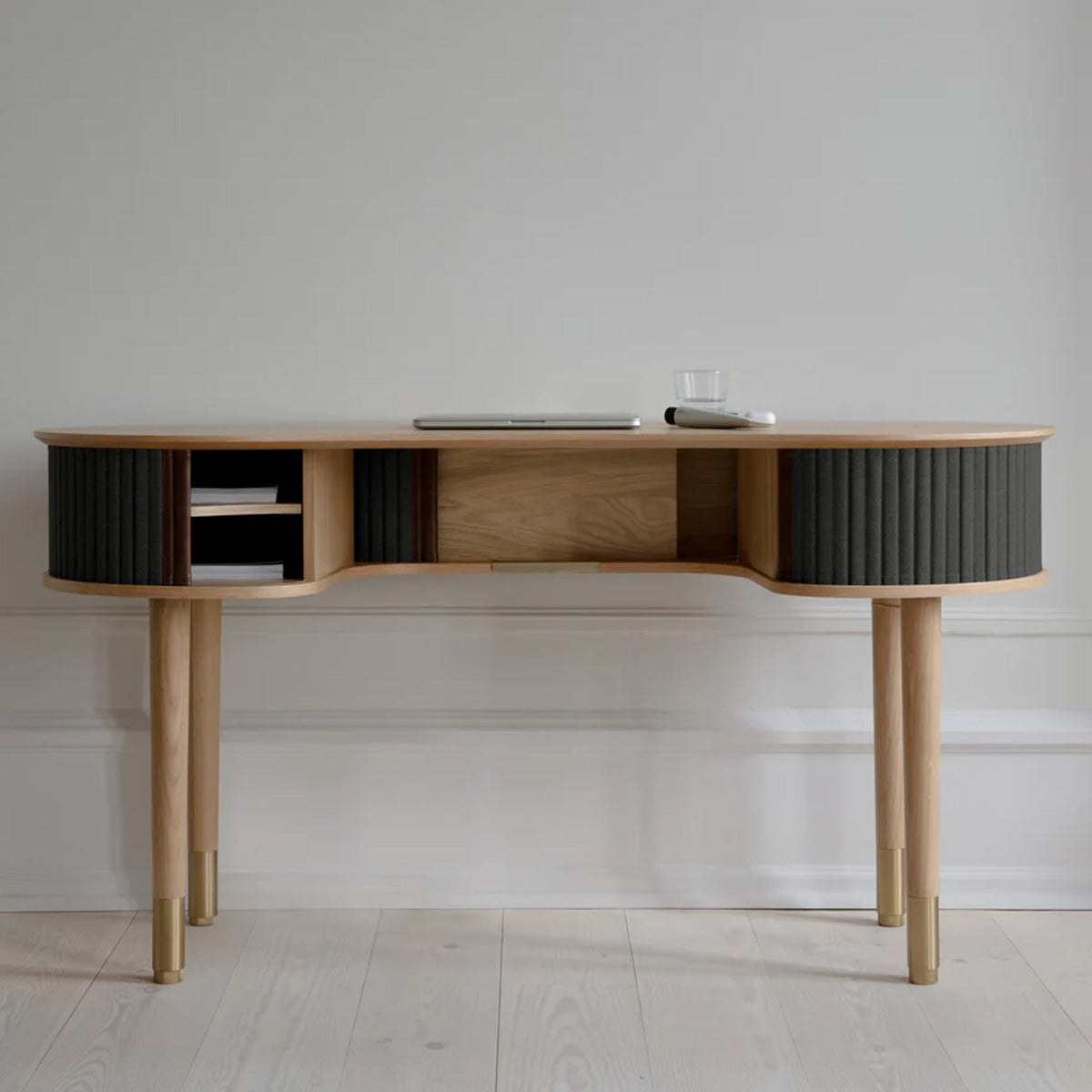 Umage Audacious Desk