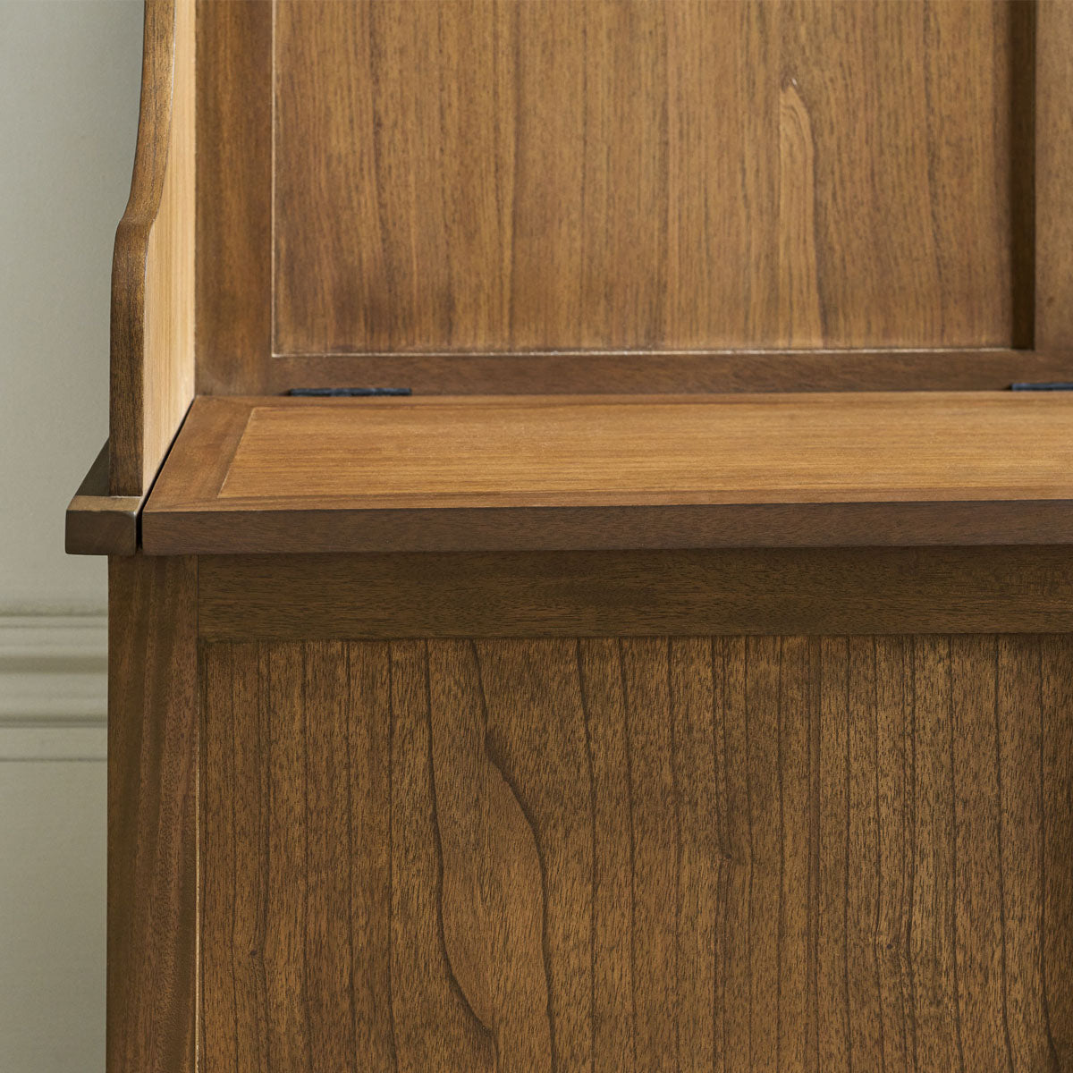 Garden Trading Walcote Hallway Storage Bench Natural