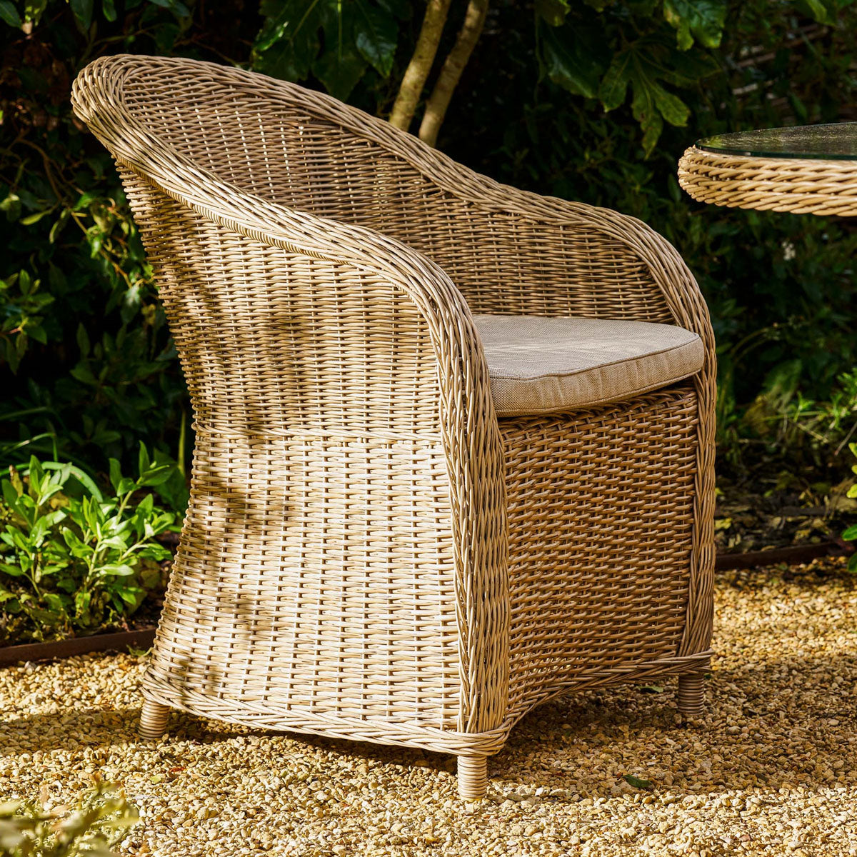 Garden Trading Brayford Round Dining Set Large Natural