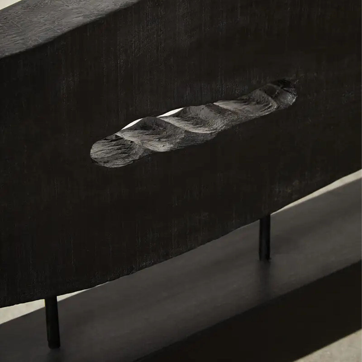 Beaumonde Home Fidel Rustic Black Horizontal Mango Wood Slice Sculpture