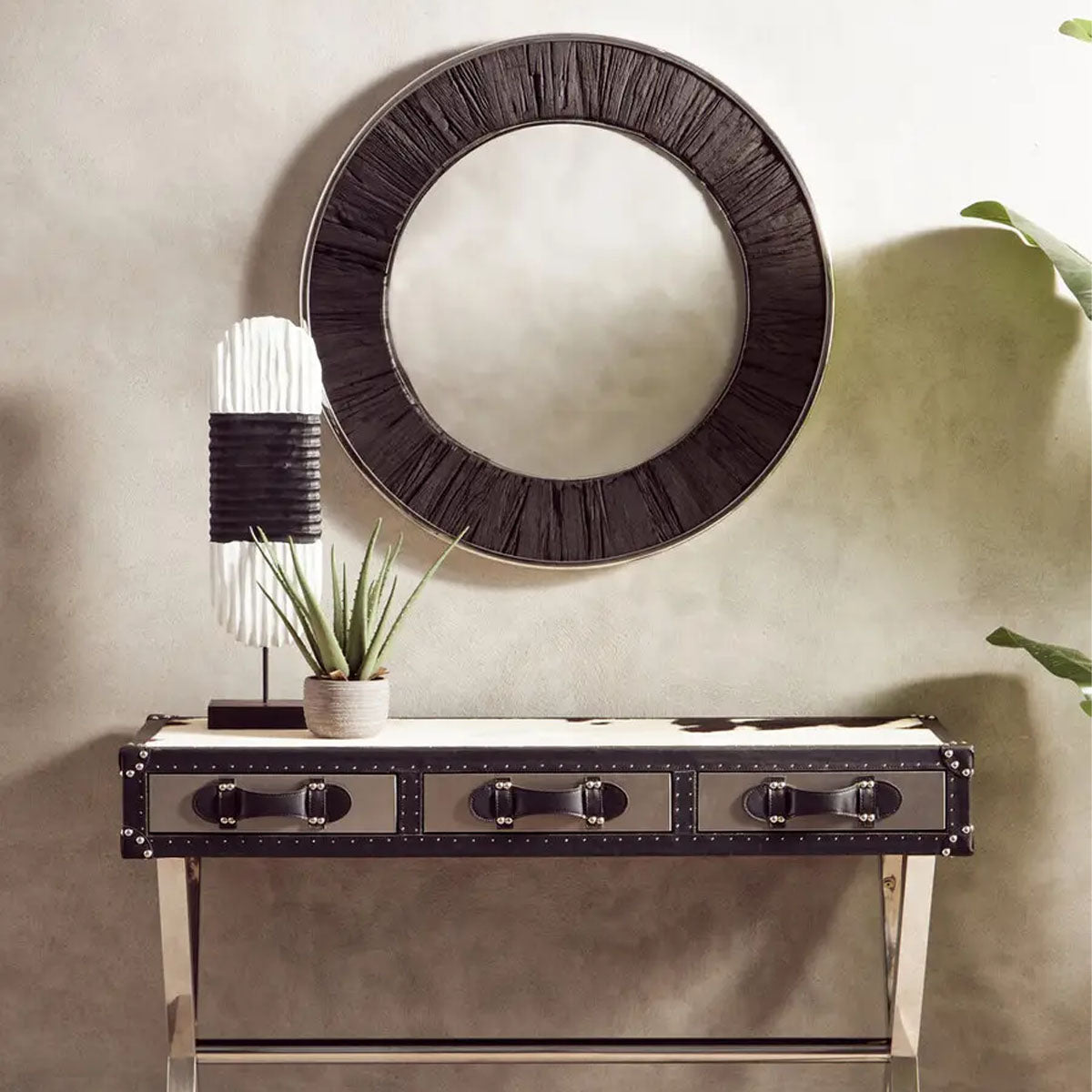 Beaumonde Home Fidel Black and White Mango Wood Oblong Sculpture