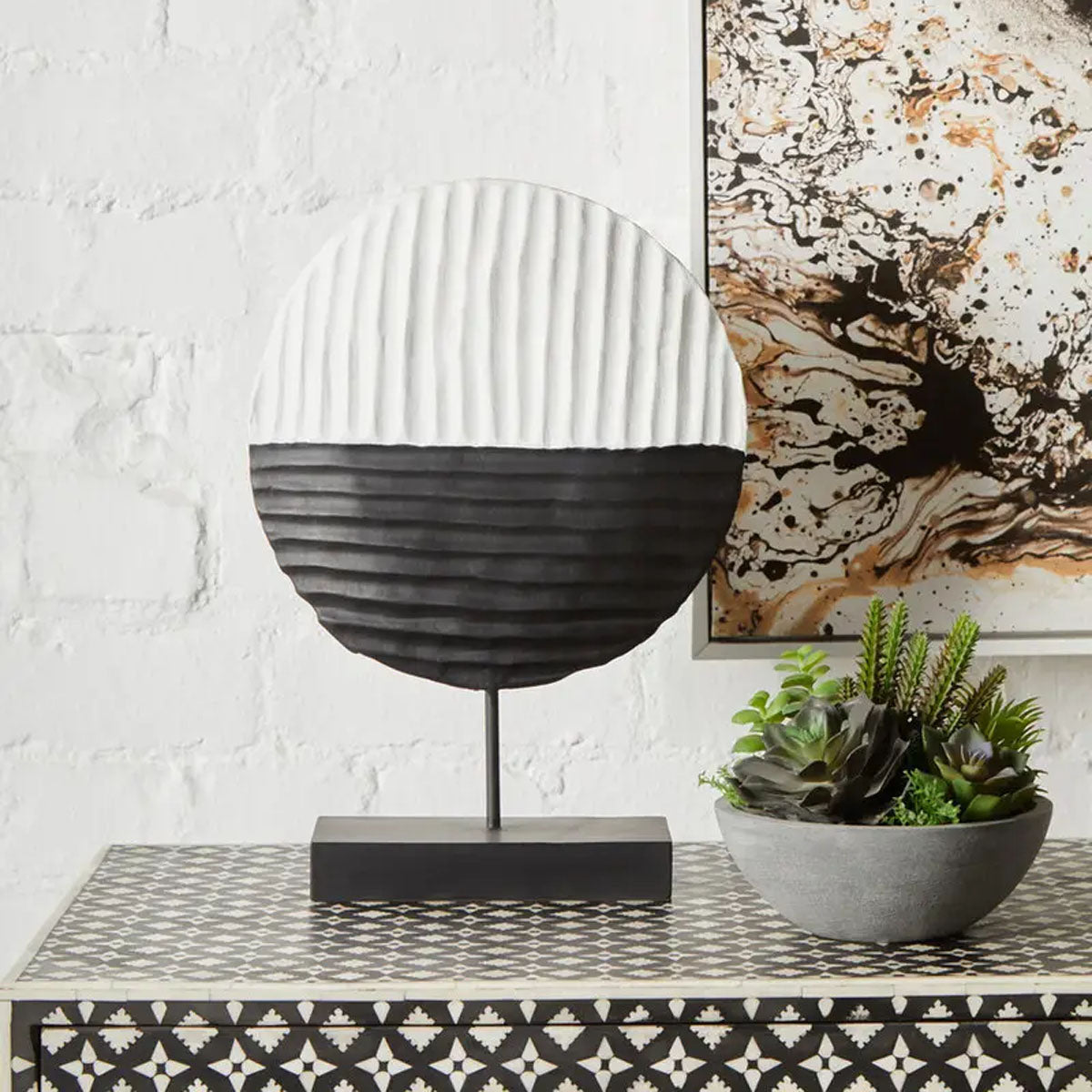 Beaumonde Home Fidel Black and White Mango Wood Round Sculpture