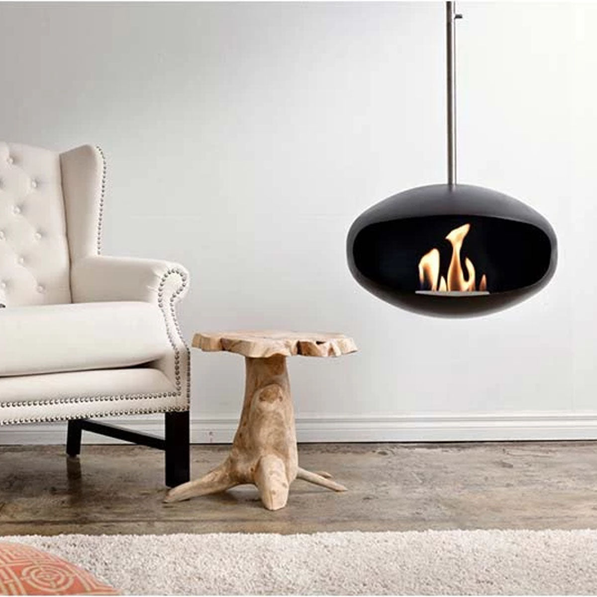 Cocoon Fires Aeris - Black with a Steel Pole