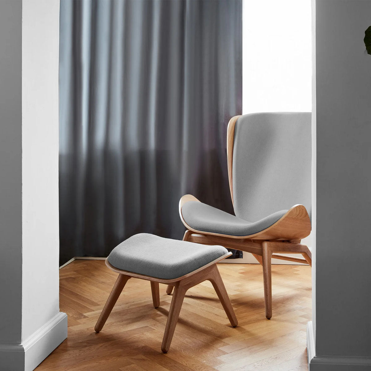 Umage The Reader Wing Chair