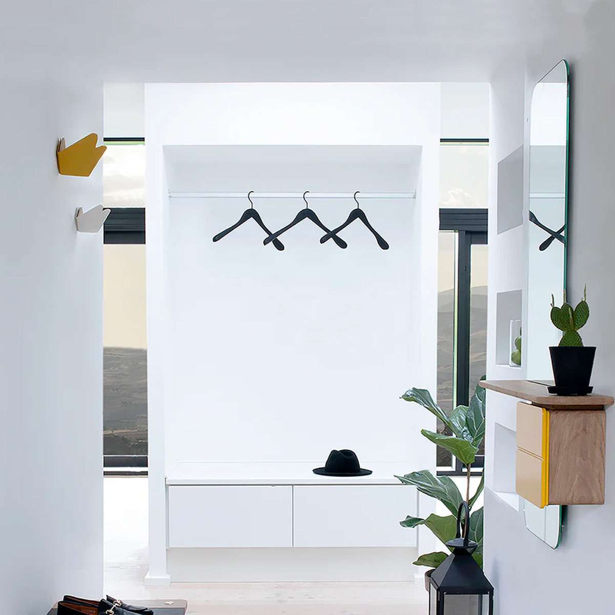 Umage One More Look Mirror