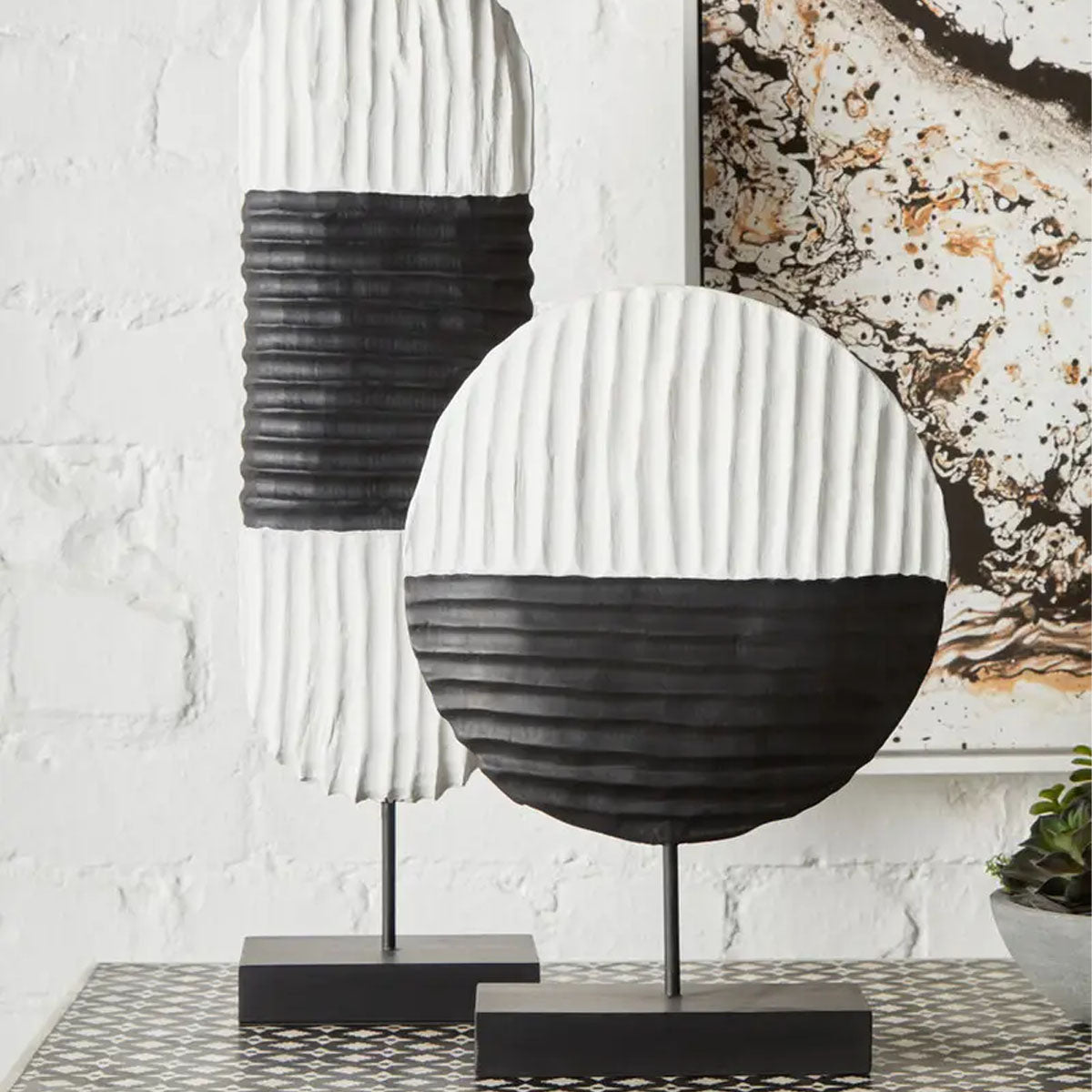 Beaumonde Home Fidel Black and White Mango Wood Round Sculpture