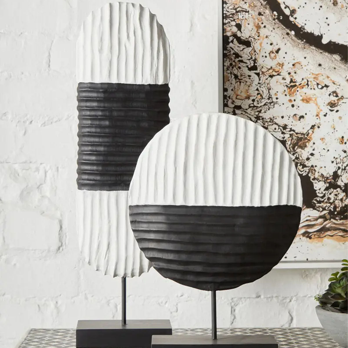 Beaumonde Home Fidel Black and White Mango Wood Oblong Sculpture