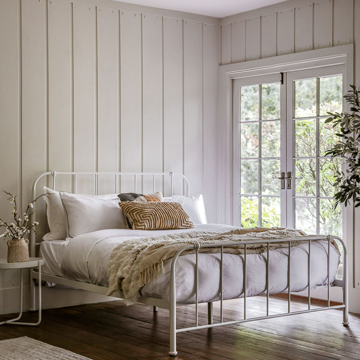 Gallery Direct Loughton Bedstead