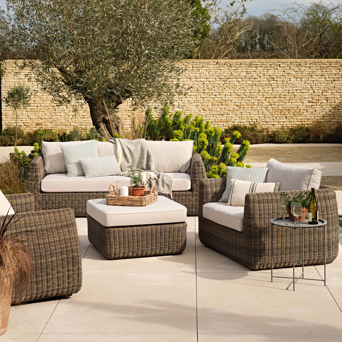 Garden Trading Skala 3 Seater Sofa Set Dark Rattan