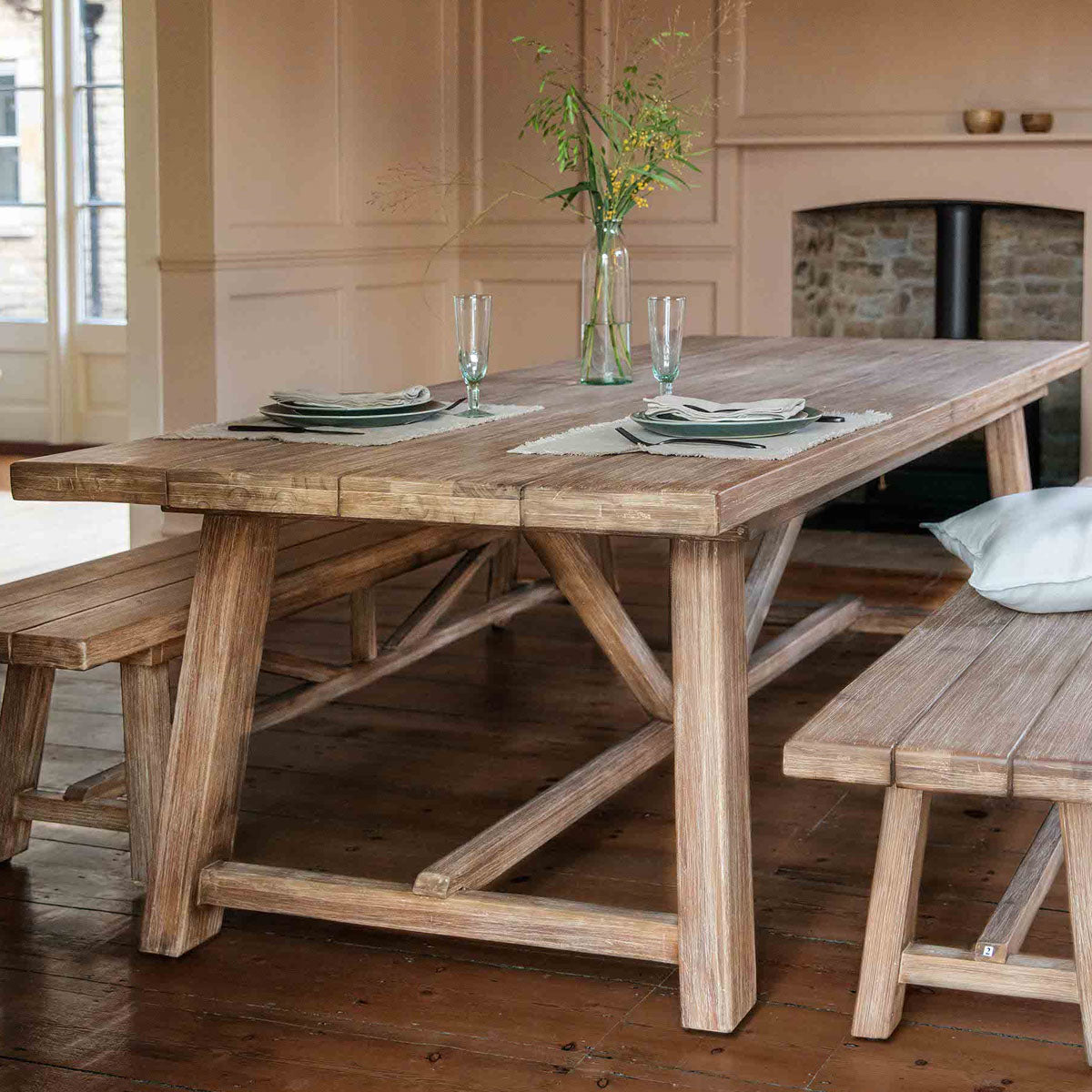 Garden Trading Chilford Solid Wood Dining Table Large