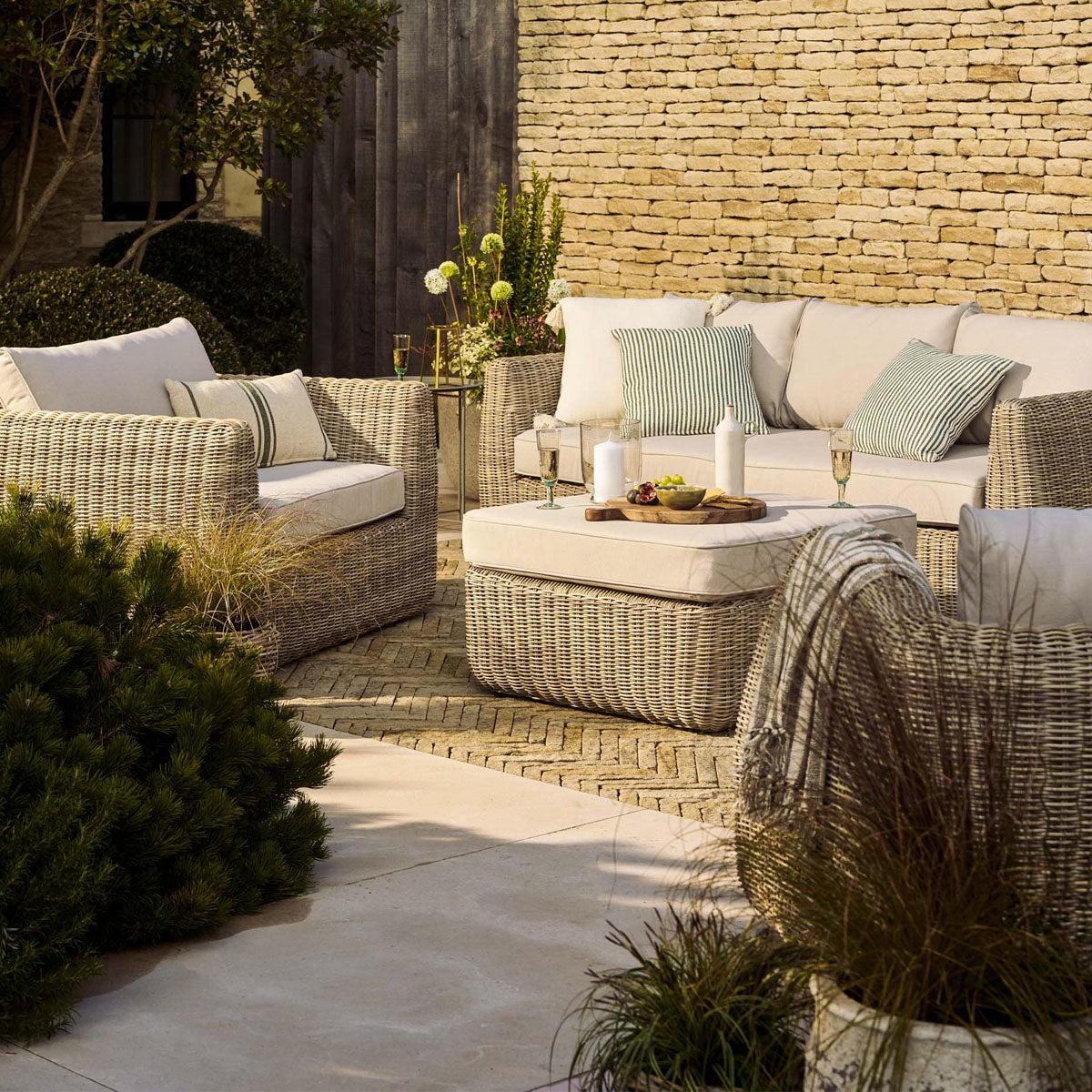 Garden Trading Skala 3 Seater Sofa Set Light Rattan