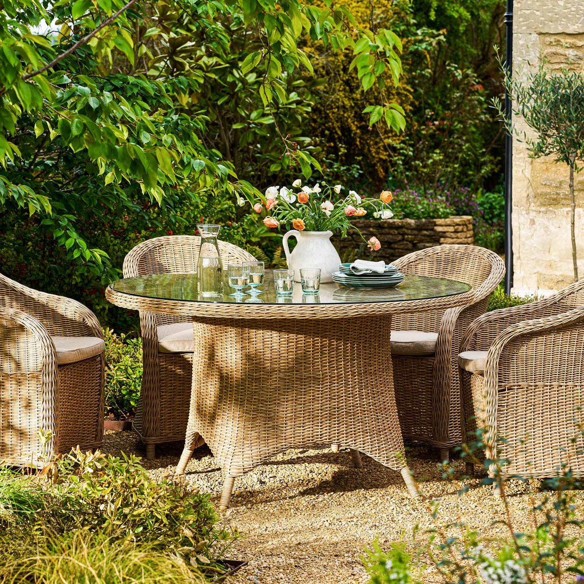 Garden Trading Brayford Round Dining Set Large Natural