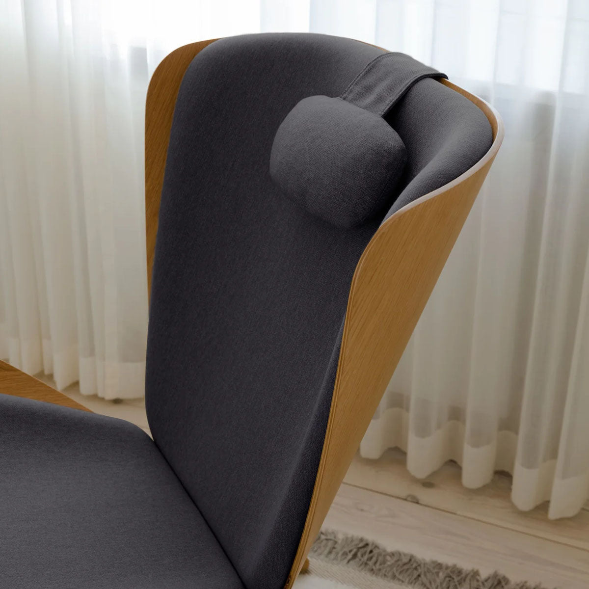 Umage The Reader Wing Chair