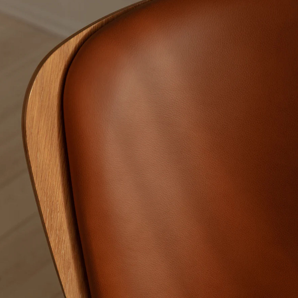 Umage The Reader Wing Chair