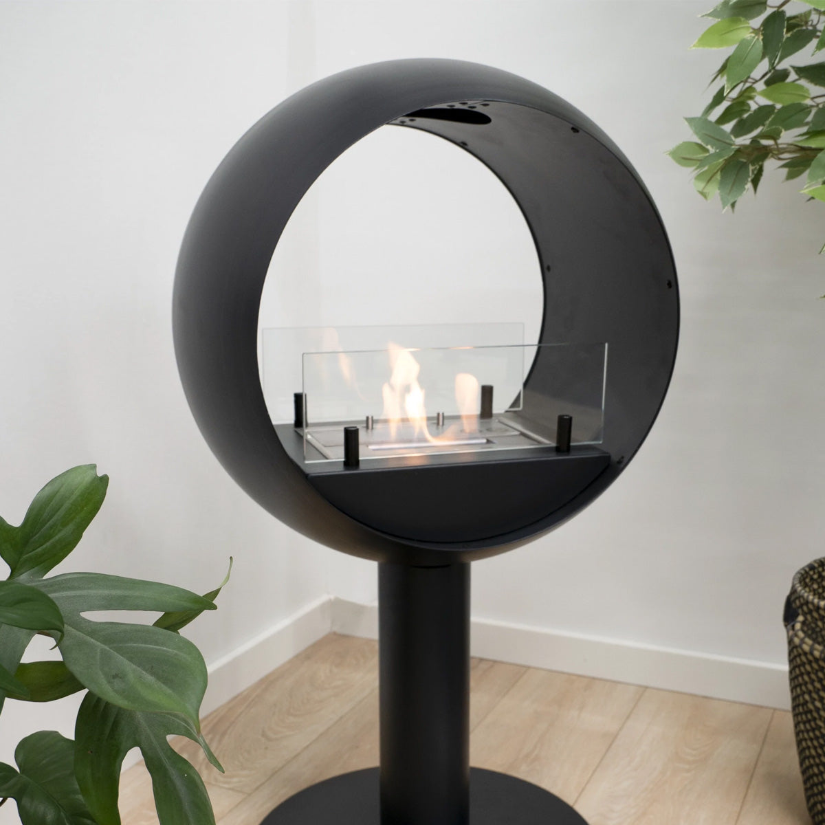 ScandiFlames Edmonton 2-sided Freestanding