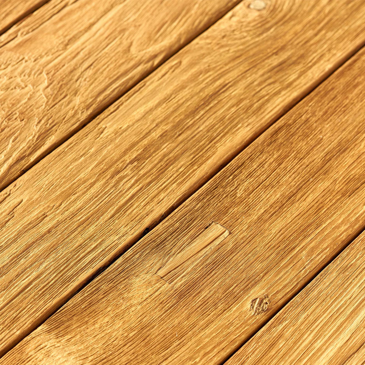 Garden Trading Hawthorne Round Slatted Dining Table Natural