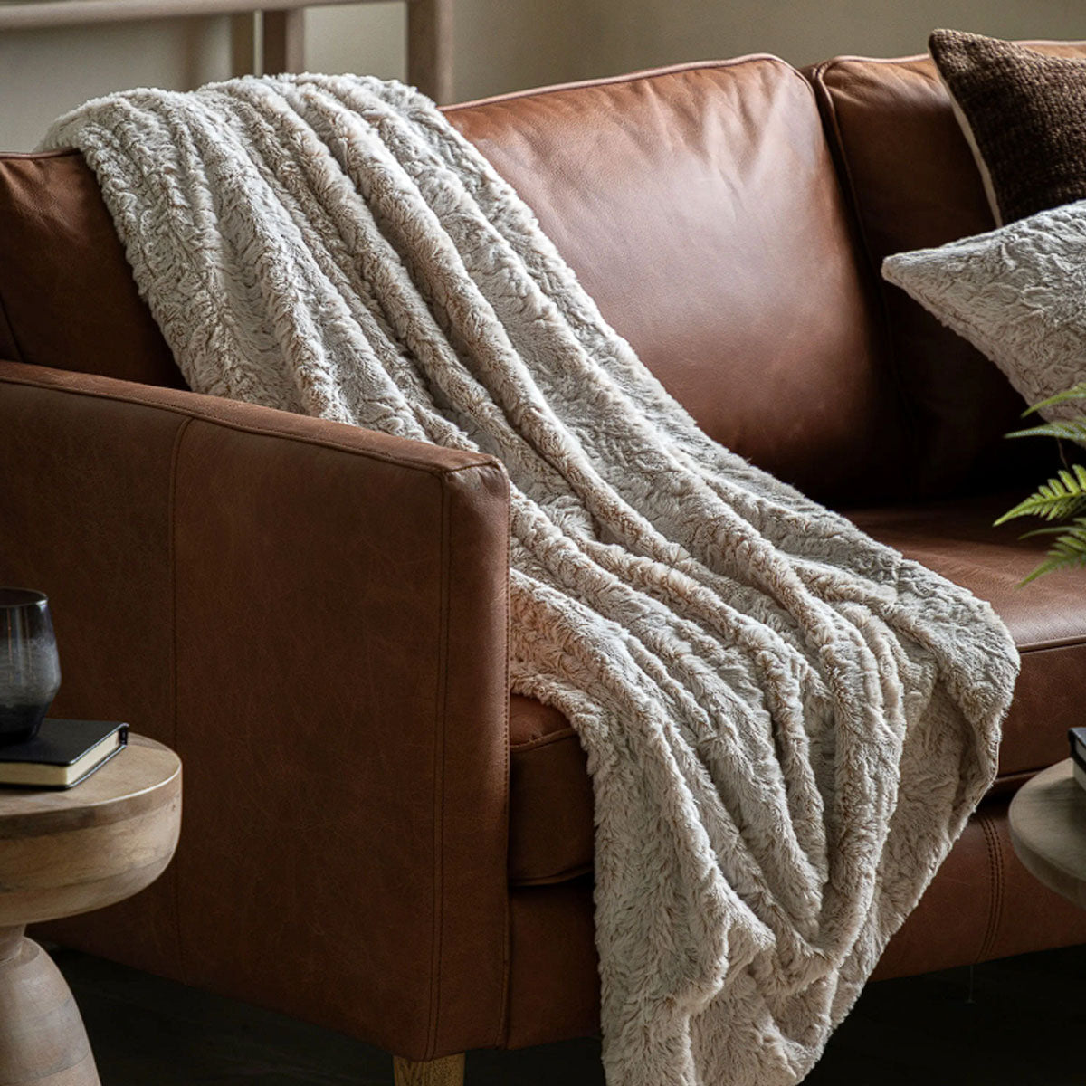 Gallery Direct Hampshire Faux Fur Throw Natural
