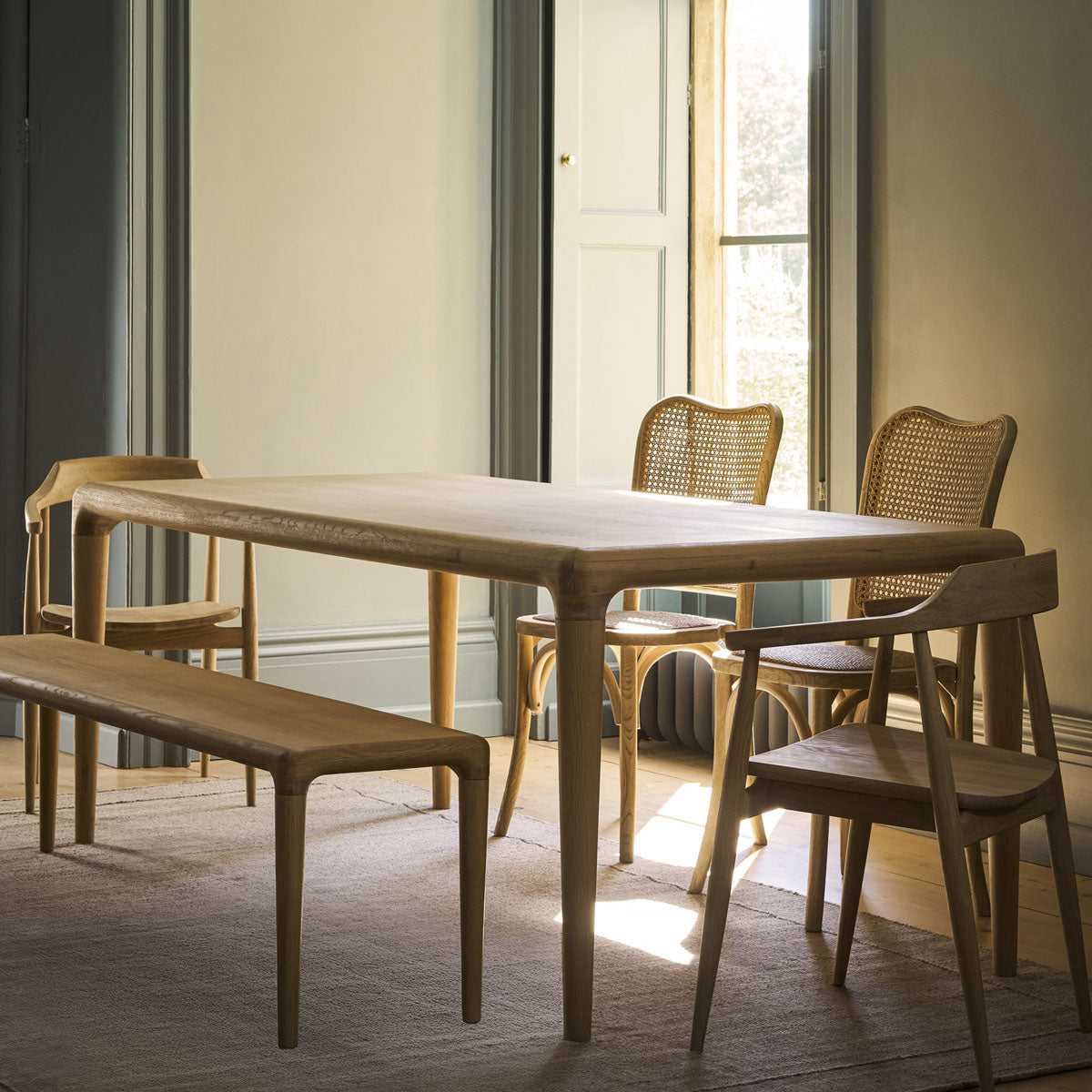 Garden Trading Ellwood Dining Table