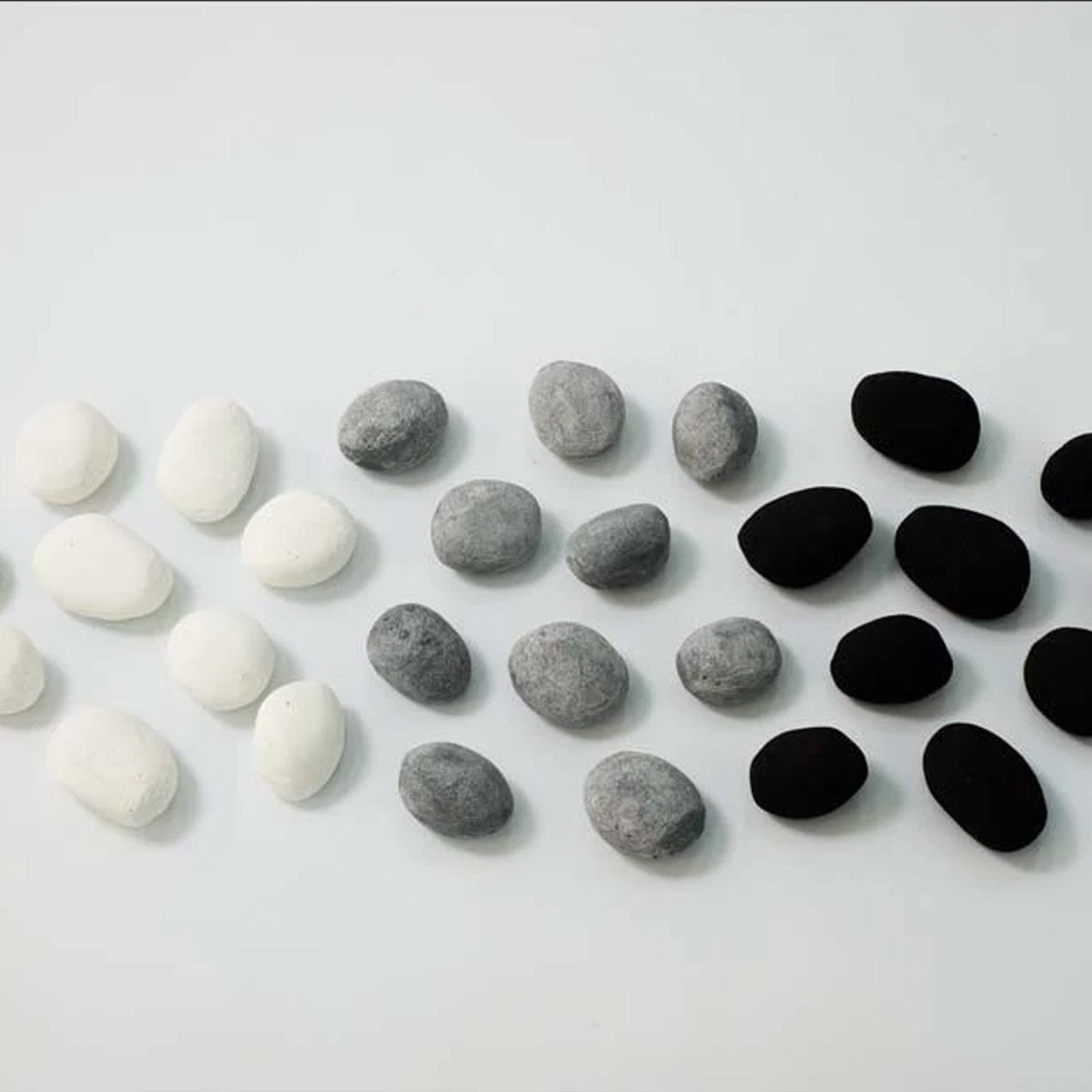 ScandiFlames Ceramics Pebbles Black - 24 Pieces