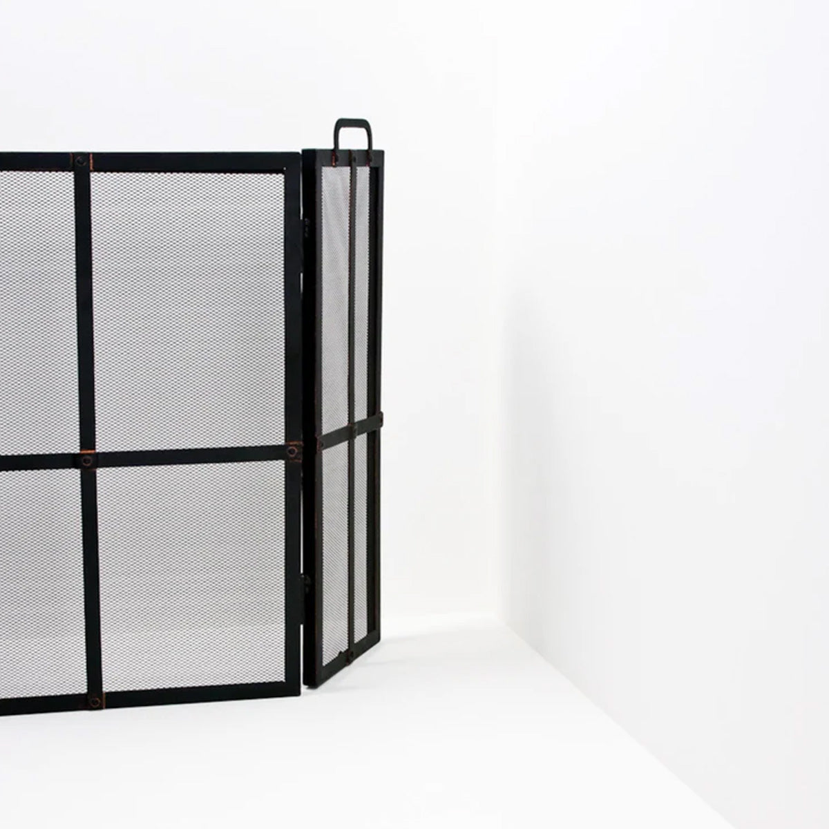 Ivyline Iron Fire Screen Surround