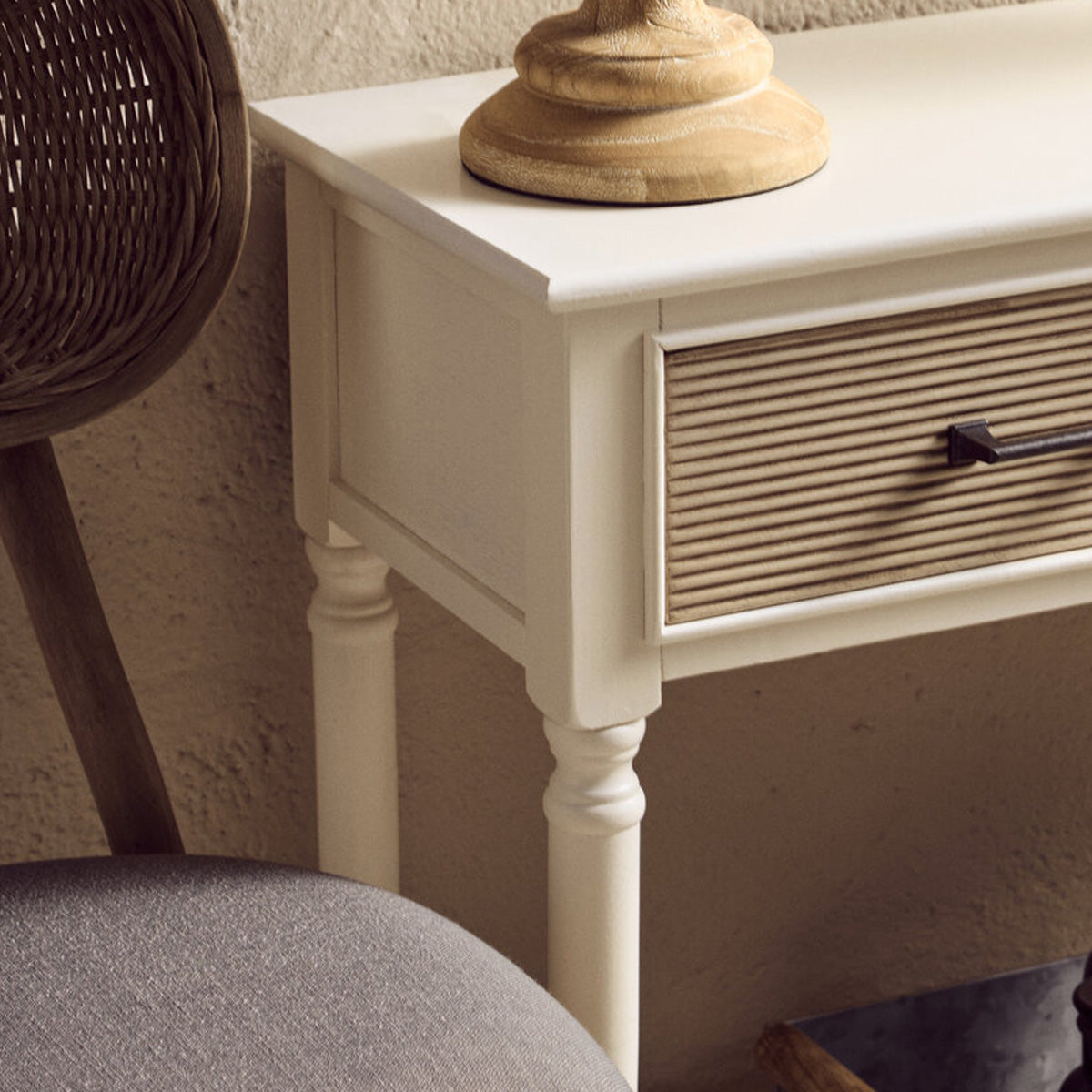 Beaumonde Home Heritage 2 Drawers Pearl White Console Table