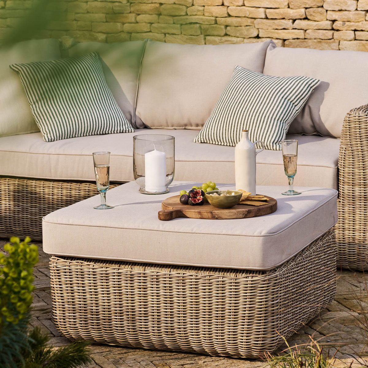 Garden Trading Skala 3 Seater Sofa Set Light Rattan