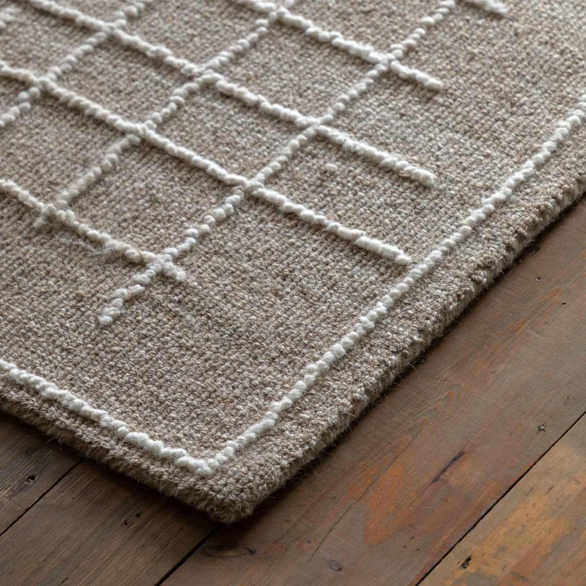 Gallery Direct Elmira Tufted Linear Rug