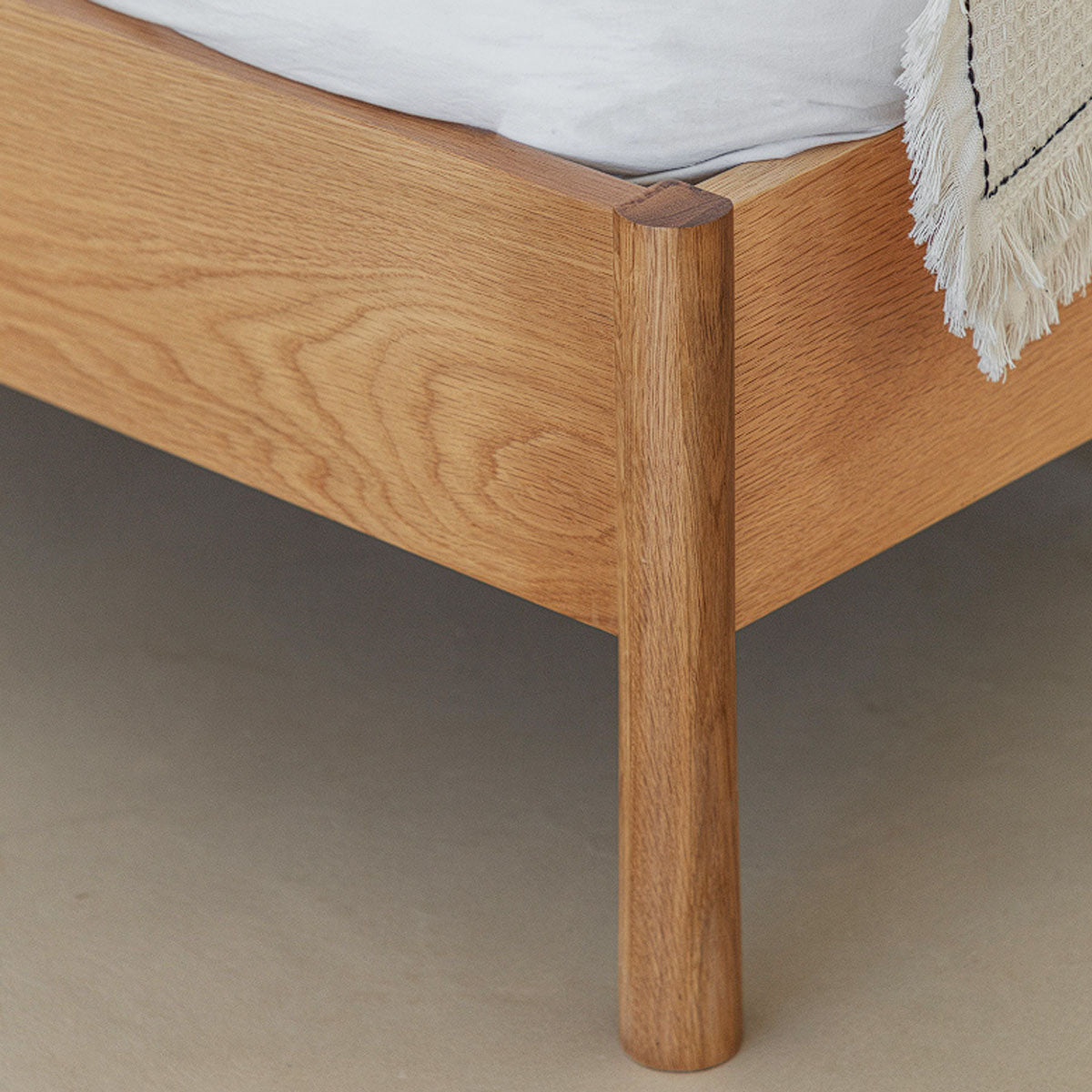 Gallery Direct Wycombe Spindle Bed