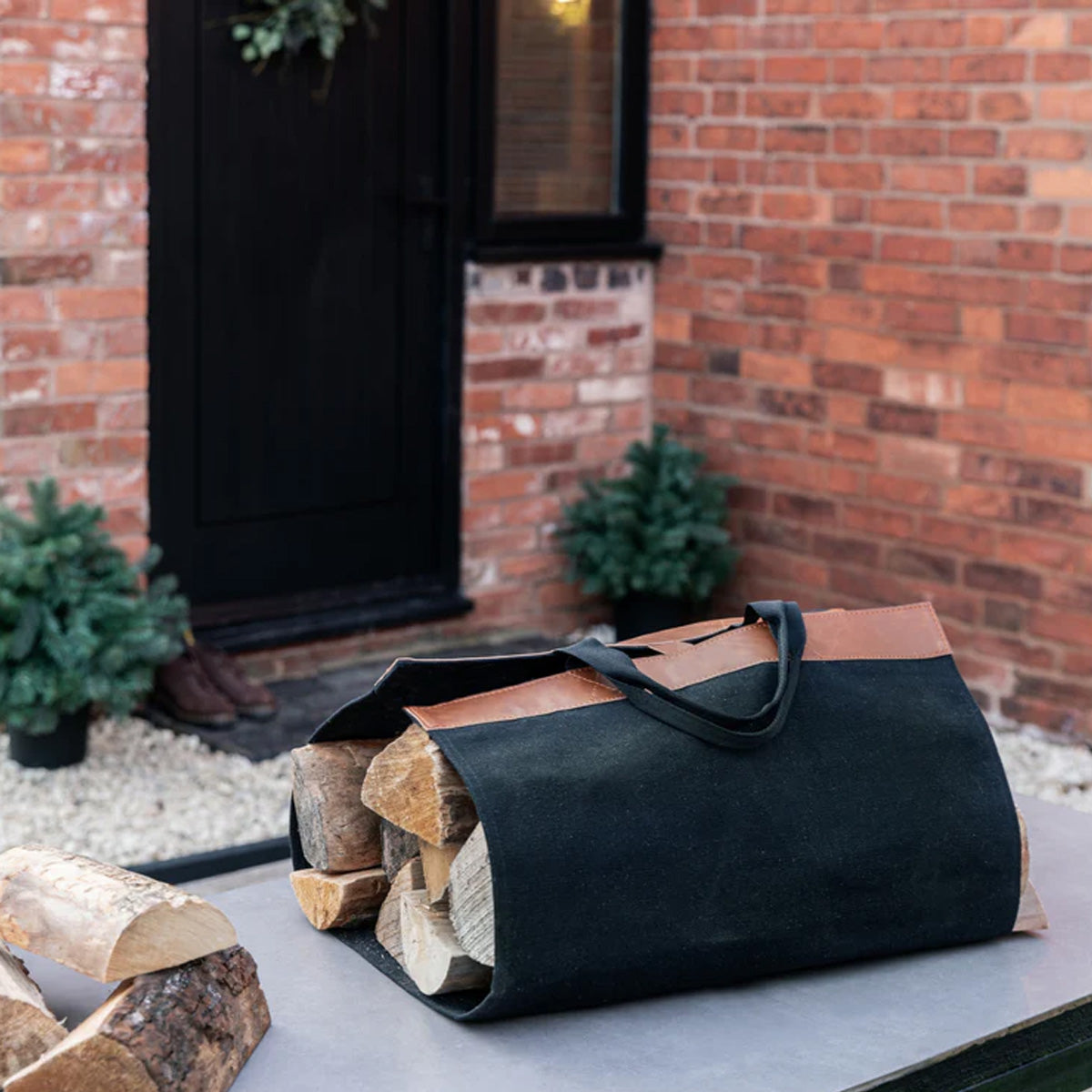 Ivyline Fabric Log Bag Black with Faux Leather
