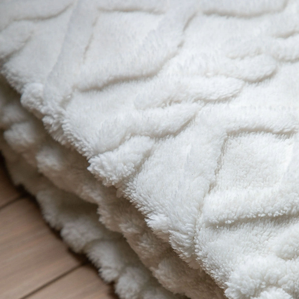 Gallery Direct Textures Cable Knit Cream